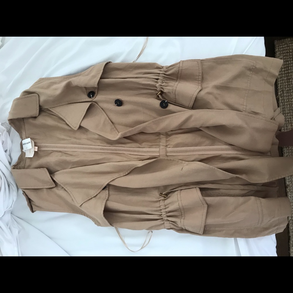 Camel Vest